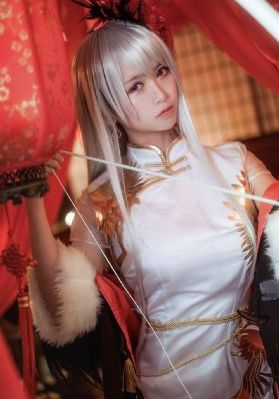 艳骨在线电视剧免费观看_十万网红美女美酱